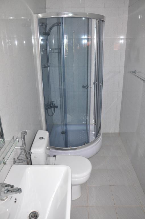 Sugandi Inn Kochchikade エクステリア 写真