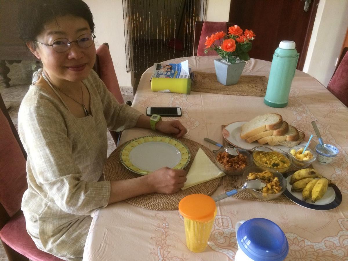 Sugandi Inn Kochchikade エクステリア 写真